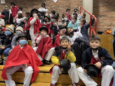 Danzas Folclóricas 1° y 2° Básico