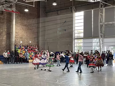 Danzas Folclóricas 3° y 4° Básicos