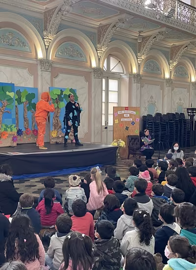 Obra de Teatro "Las Aventuras de Galletita" -  Cierre Primer Semestre, Primer Ciclo-.