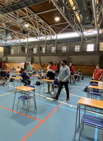 IVº Medios vuelven al Colegio...