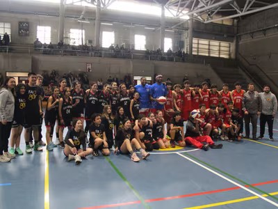 Harlem Globetrotters en el Colegio San Ignacio