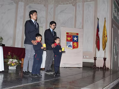 Imposición de Insignias Kínder