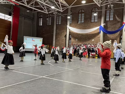 Danzas Folclóricas 1° y 2° Básico