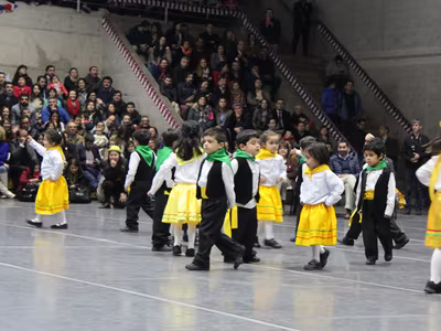 Bailes Folclóricos - Primer Ciclo