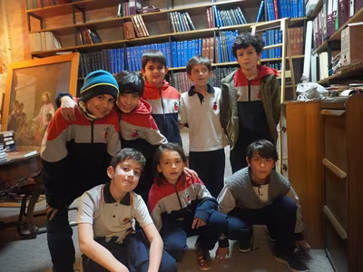Visita Archivo del Colegio - 5° Básicos.