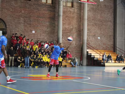 Harlem Globetrotters en el Colegio San Ignacio
