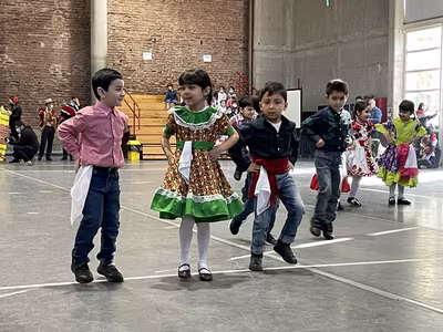 Danzas Folclóricas Pre Kínder y Kínder