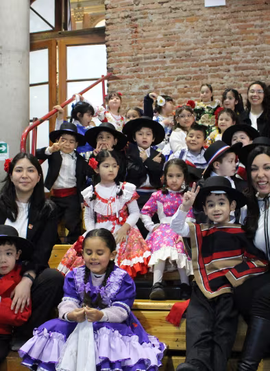 Bailes Folclóricos Pre Kínder a 4° Básico