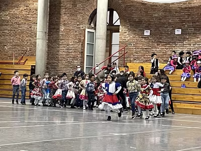 Danzas Folclóricas Pre Kínder y Kínder