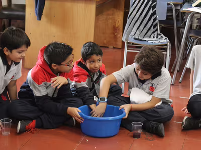 Última Cena, Estudiantes Mayores
