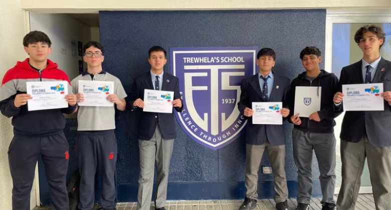 Estudiantes de III° Medio participaron en el XIV Parlamento Estudiantil