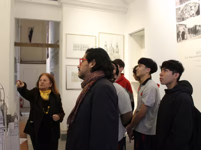 Visita pedagógica del electivo de Diseño y Arquitectura: Casa Larraín Bravo