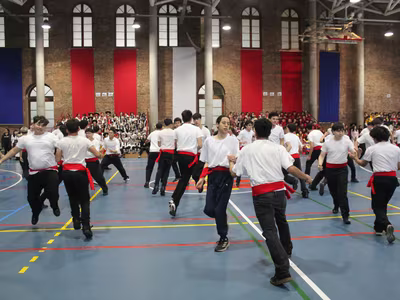 Bailes Folclóricos 2° a 4° Básico y III° Medios I