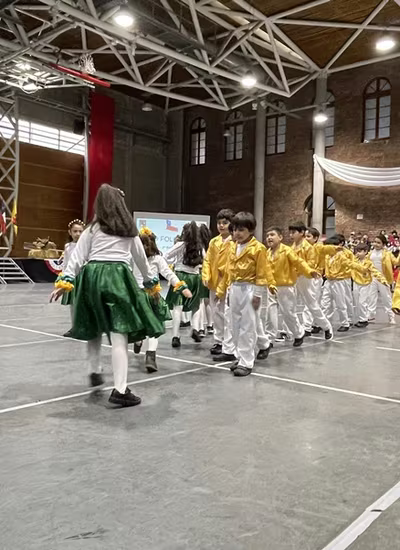 Danzas Folclóricas 1° y 2° Básico