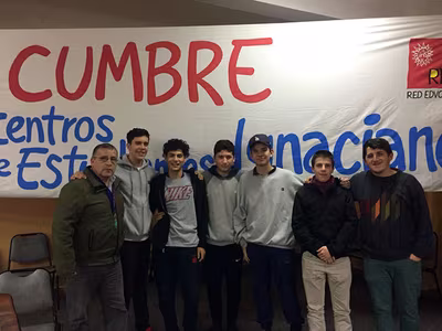 Cumbre de estudiantes REI