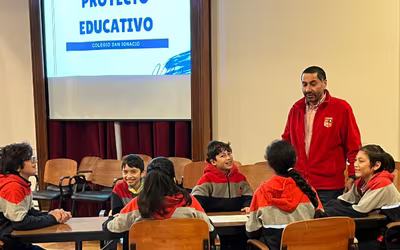 Nuestros/as estudiantes trabajan en la actualización del Proyecto Educativo del Colegio San Ignacio